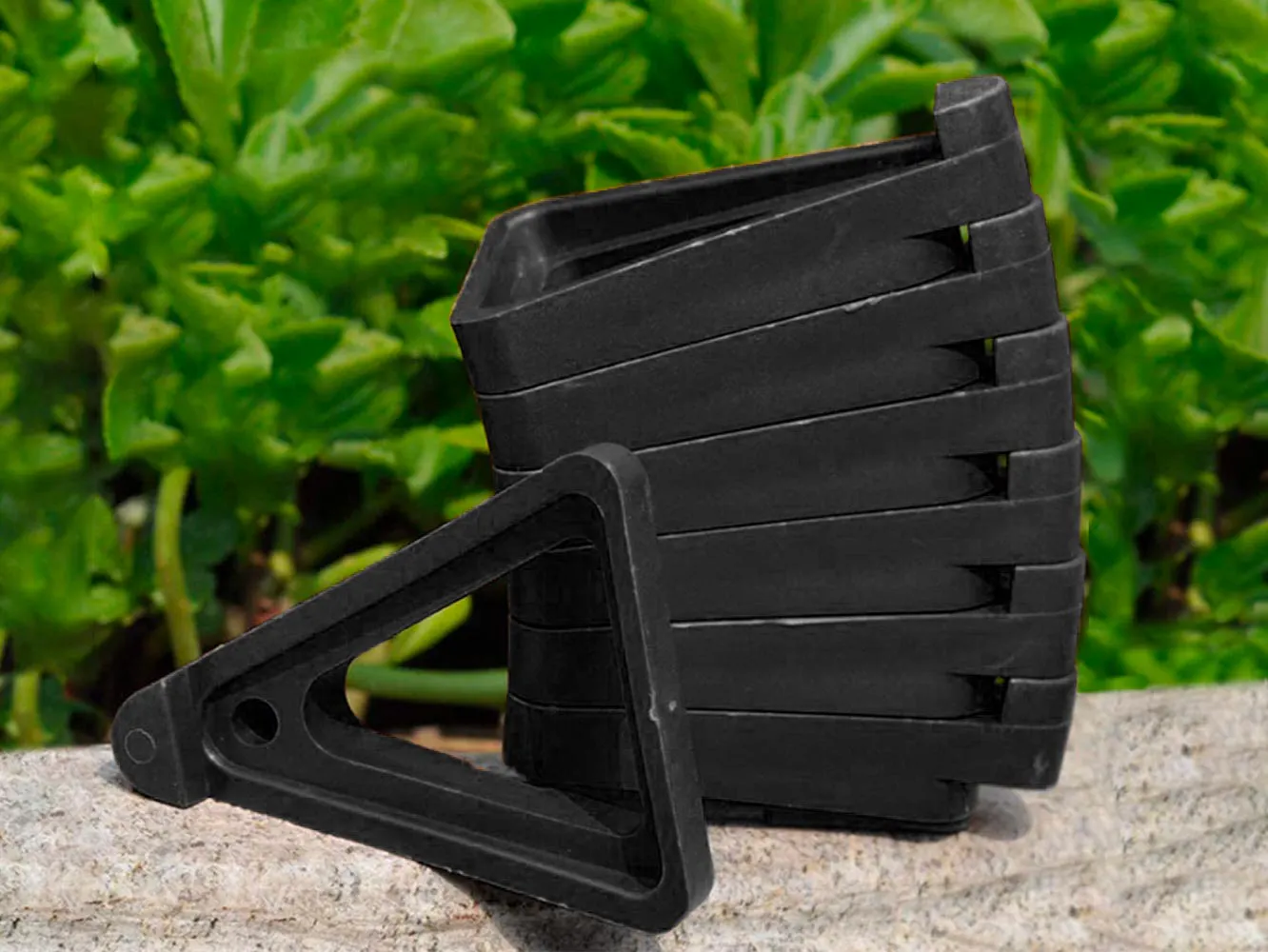 Plantstand Pt-12blht – 12 Piedini Per Vasi Neri – Altezza Regolabile E Impilabile – Migliore Aerazione Piante