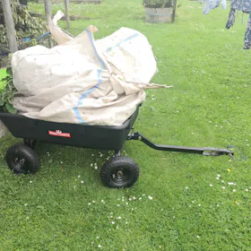 Mighty Carts Garden Cart Heavy Duty 140L — photo by Alan